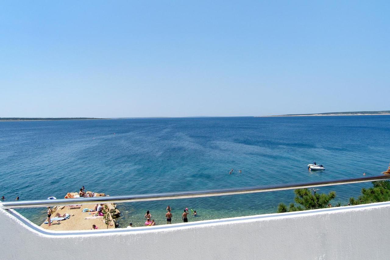 Apartments By The Sea Mandre, Pag - 4093 Kolan Bagian luar foto