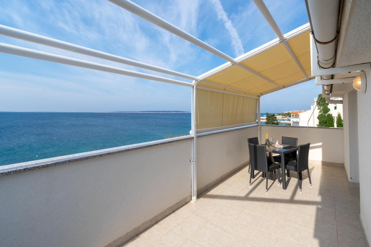 Apartments By The Sea Mandre, Pag - 4093 Kolan Bagian luar foto