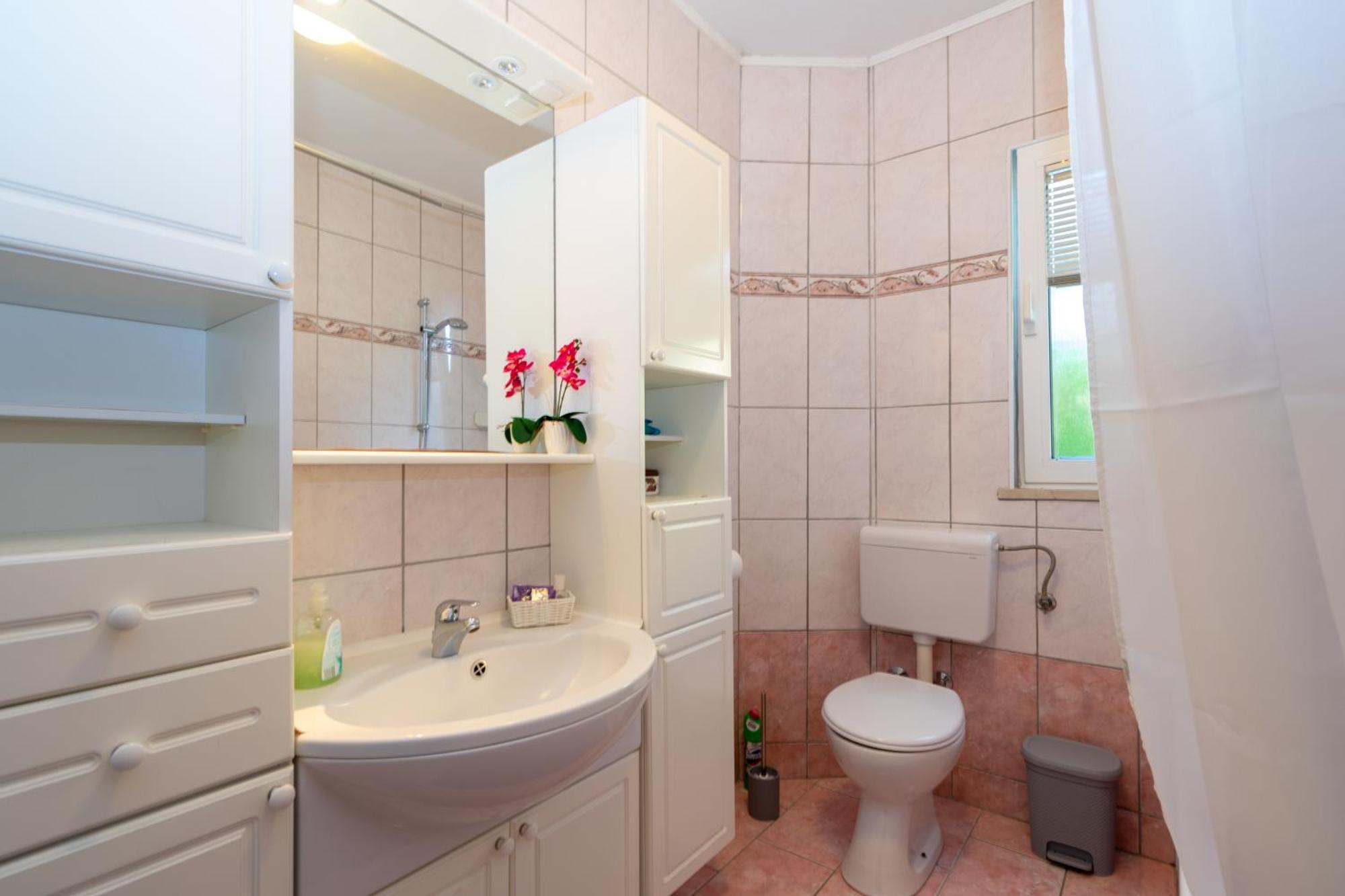 Apartments By The Sea Mandre, Pag - 4093 Kolan Ruang foto